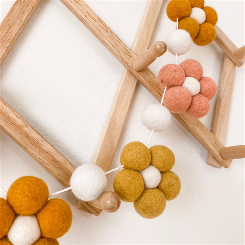 Handmade Felt Daisy Garland Bo - Baby Nursery Garland บทวิจารณ์และราคา