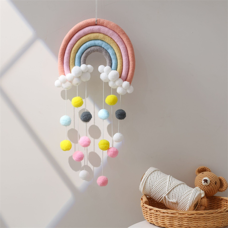 พวงมาลัยลูกบอลขนสัตว์สีรุ้งสไต - Baby Nursery Garland บทวิจารณ์และราคา